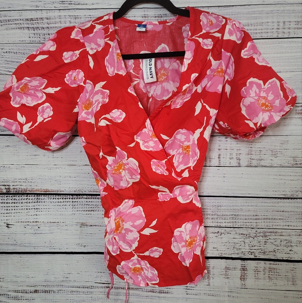 Old Navy MT NWTS Wrap Top